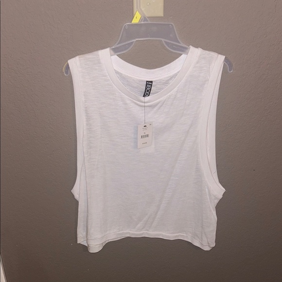 Cotton On Tops - White Sleeveless Cropped Tank Top